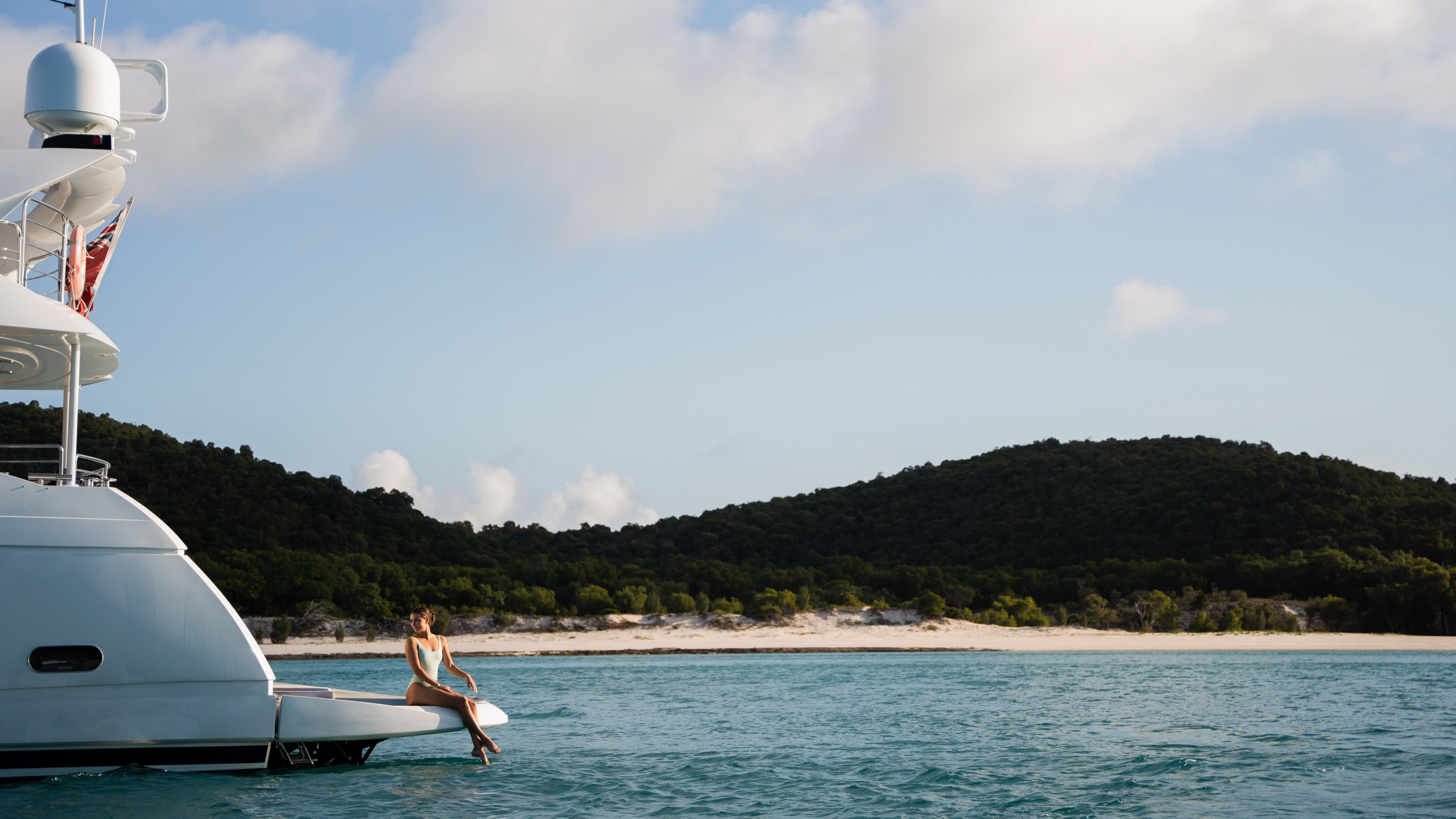 Alani Nu gallery image 5