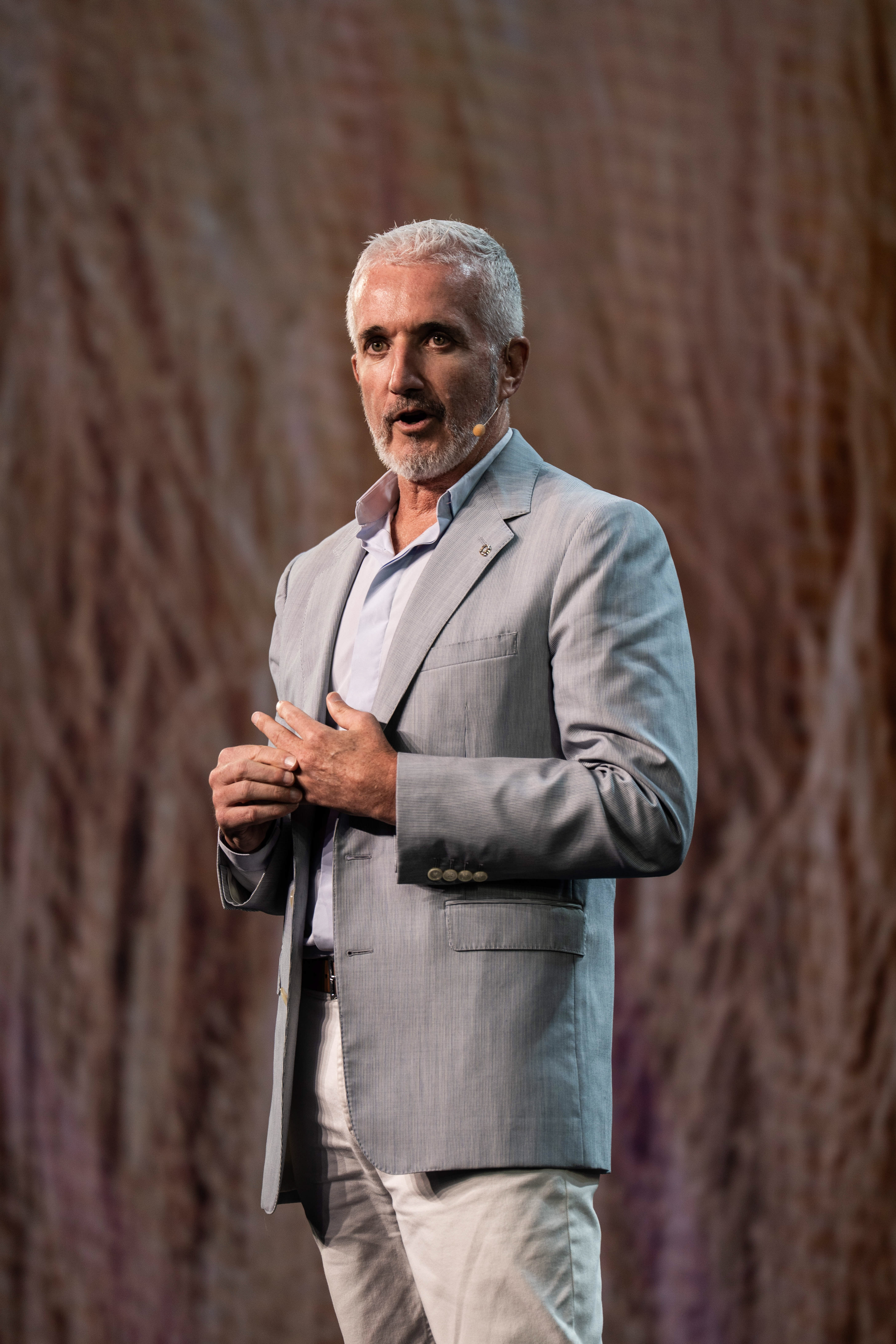 Michael Hill gallery image 12