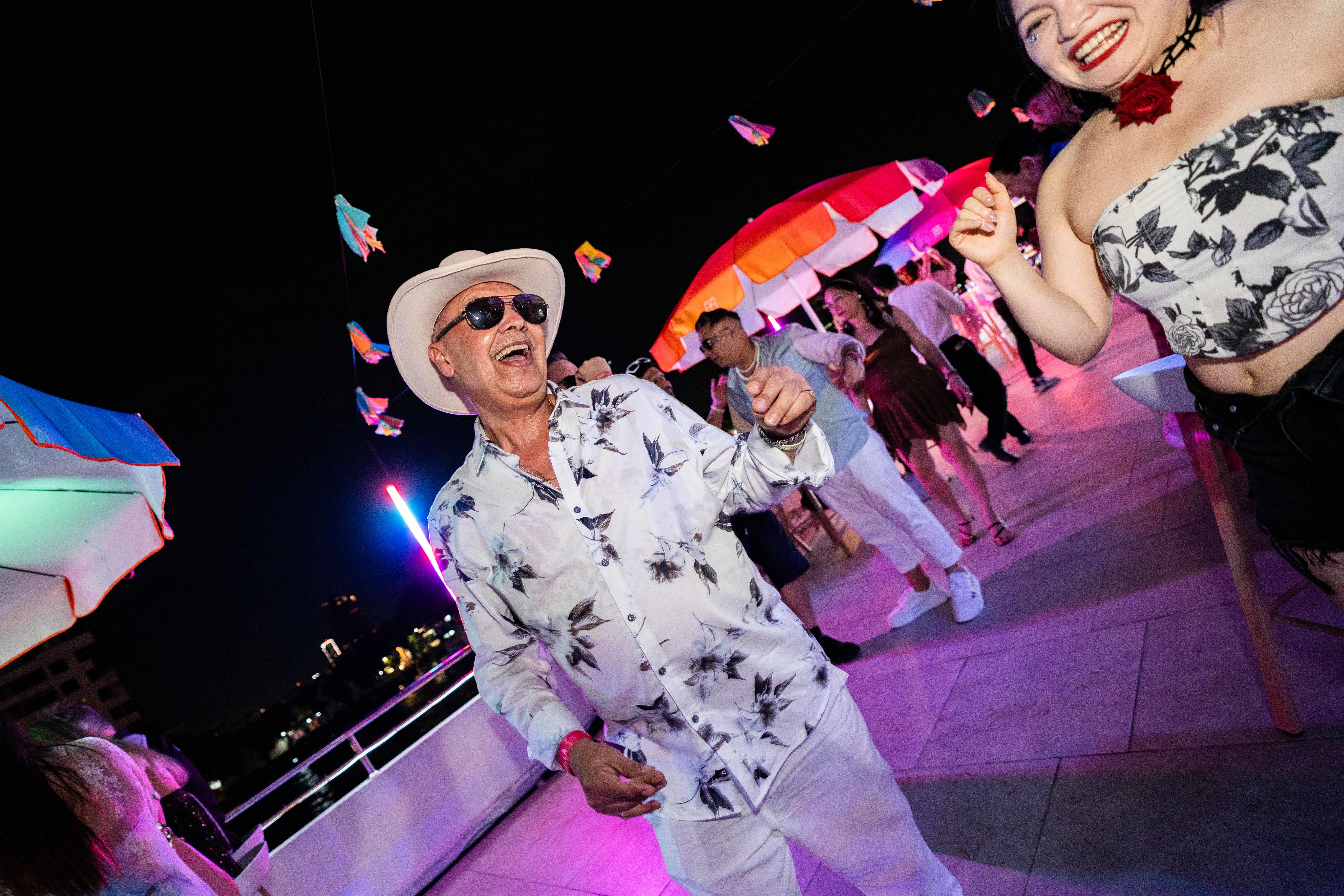 Michael Hill gallery image 15